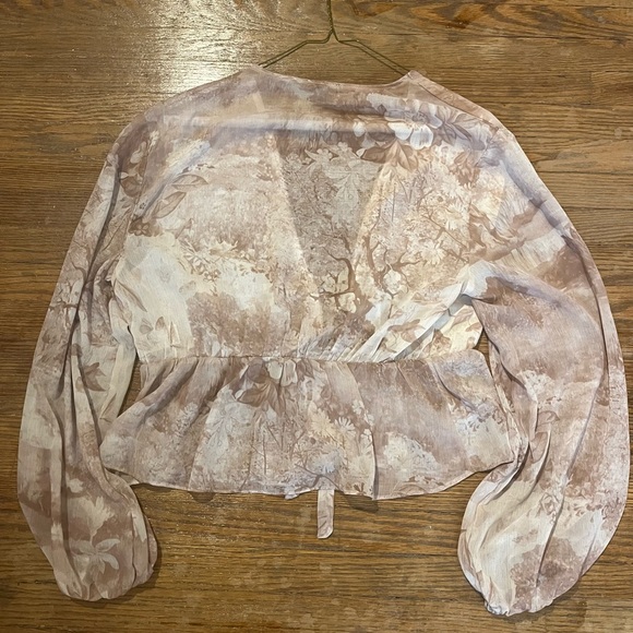 Dynamite Blouse | Never Worn - Picture 3 of 4